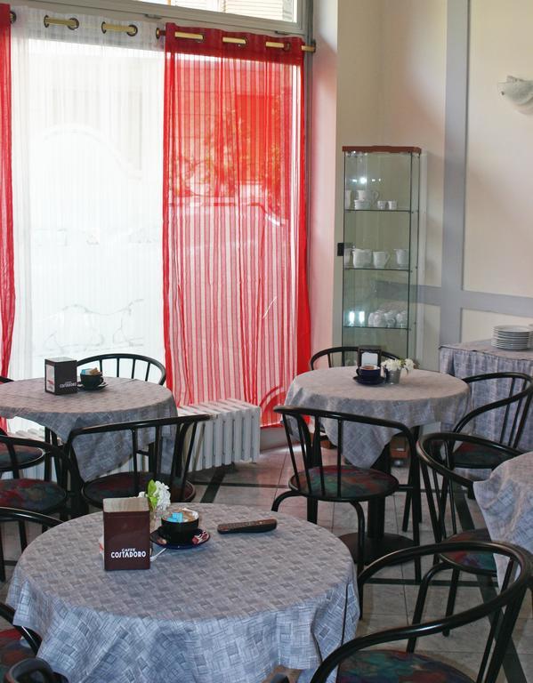 Domus Hotel Алесандрия Екстериор снимка
