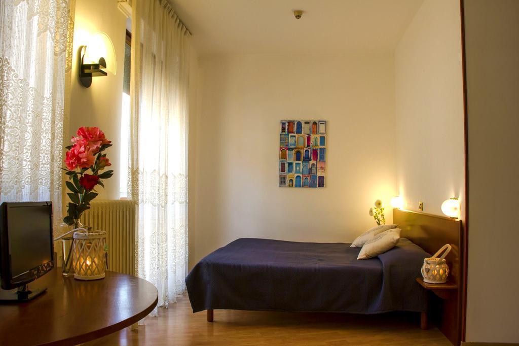 Domus Hotel Алесандрия Екстериор снимка