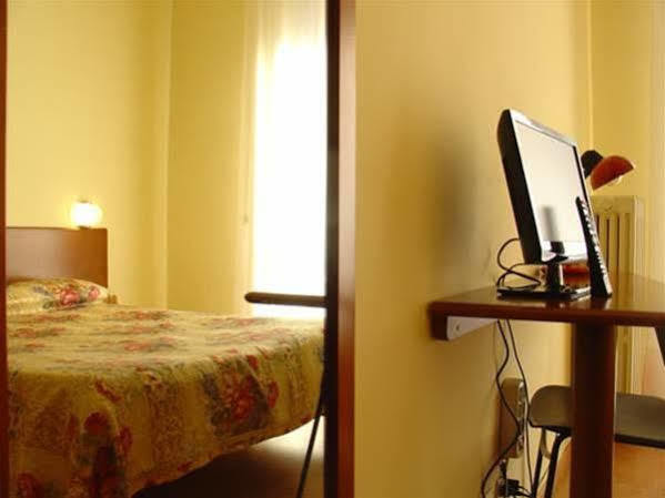 Domus Hotel Алесандрия Екстериор снимка